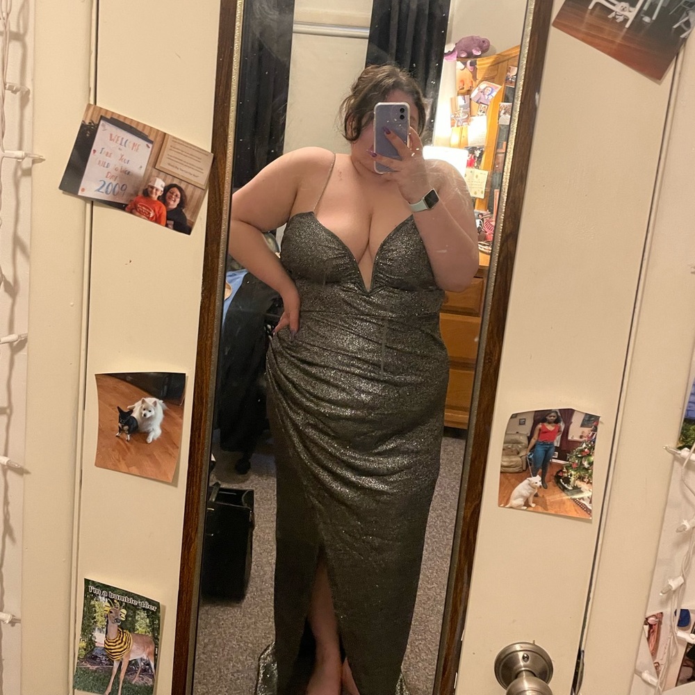 Plus Size Diamanté Strap V Bar Glitter Midaxi Dress